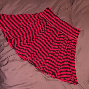 Norma Kamali Black and Red Striped  mini Skirt size M